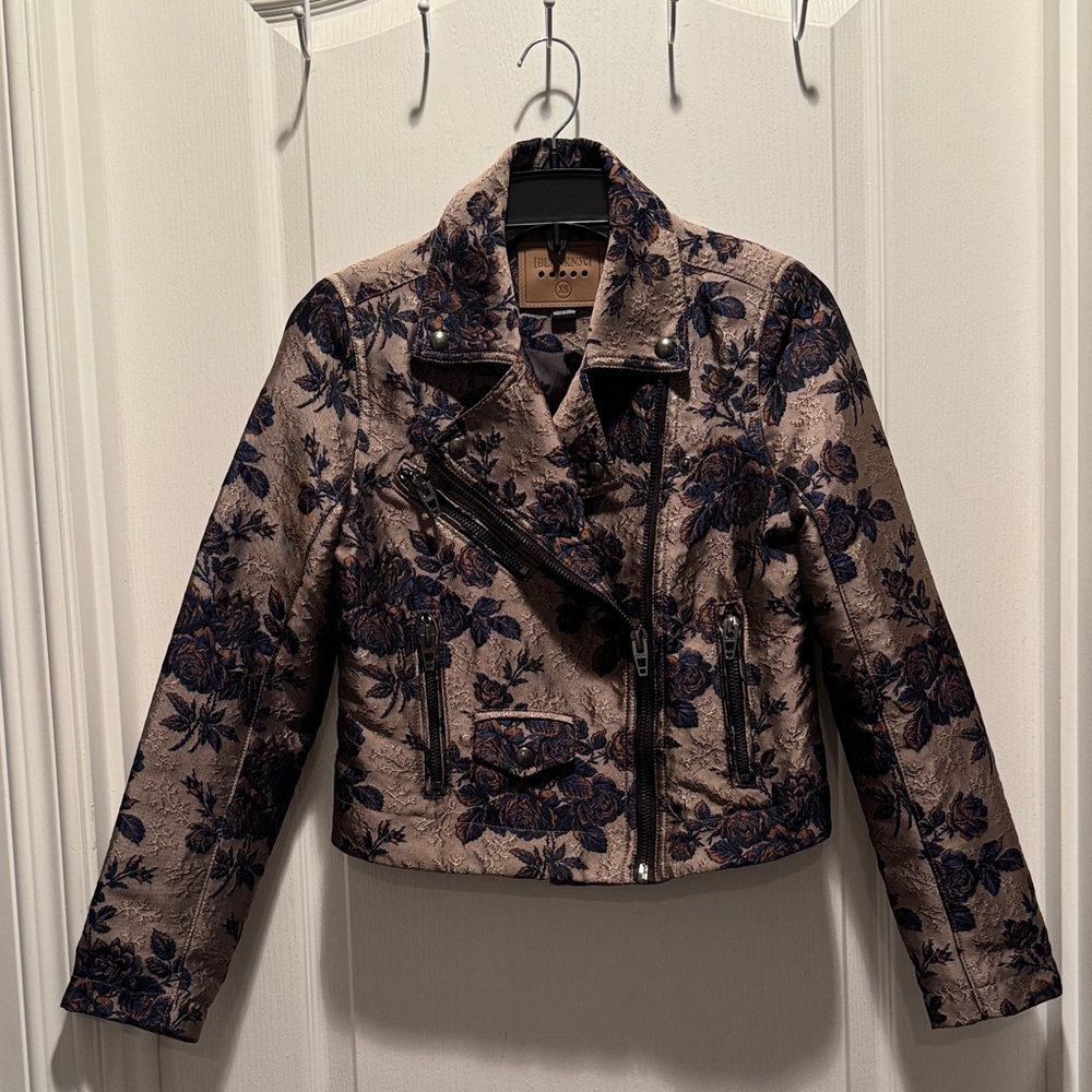 Floral Embroidered Women's Jacket